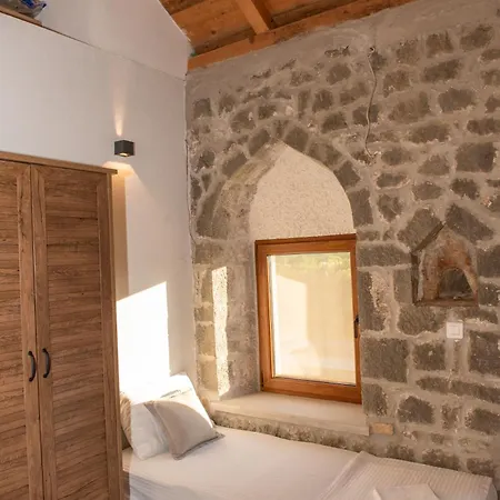 Villa Bilja Historic Stone Castle *