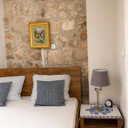 Villa Bilja Historic Stone Castle *